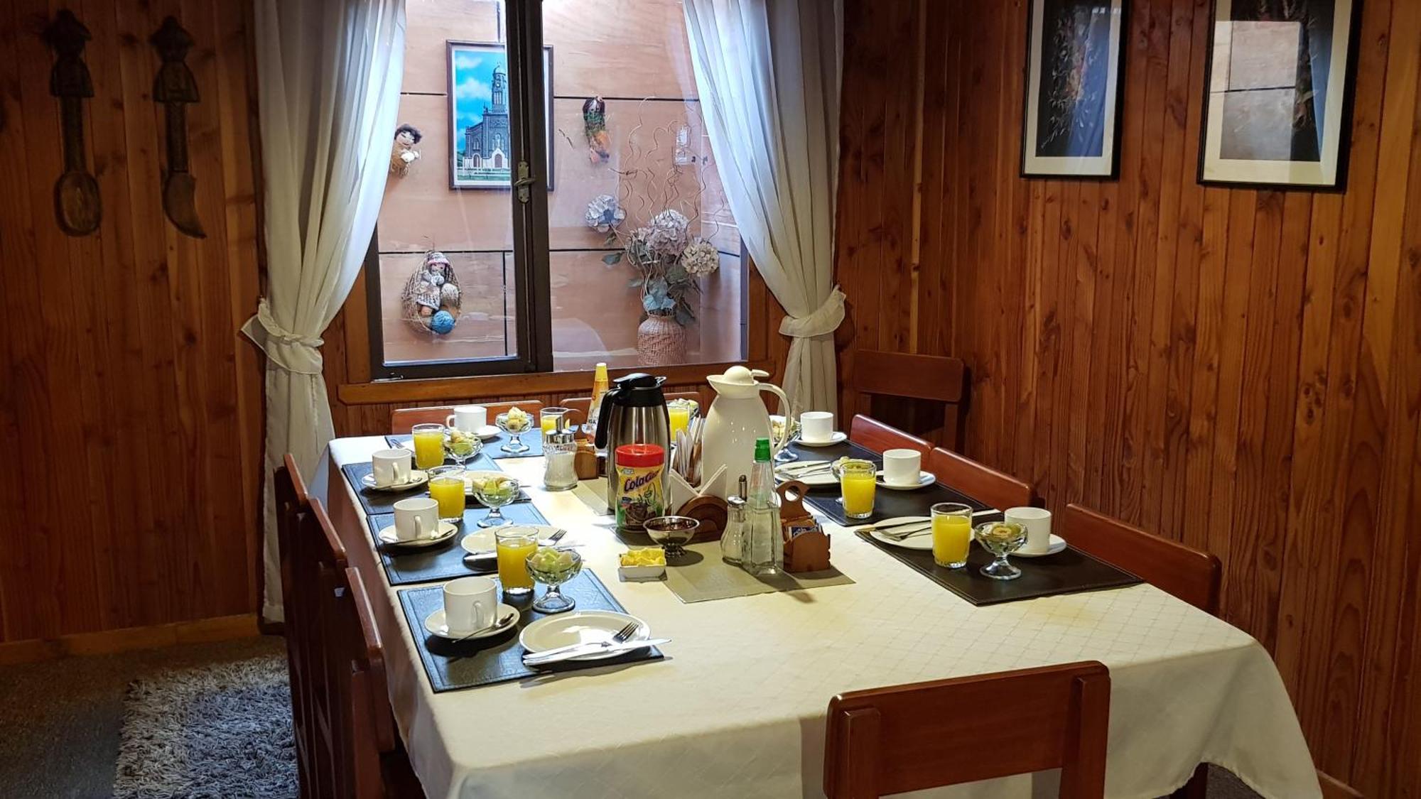 Hostal Vista Al Mar Hct Ancud Exterior photo