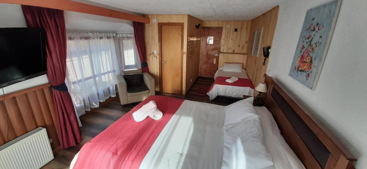 Hostal Vista Al Mar Hct Ancud Exterior photo