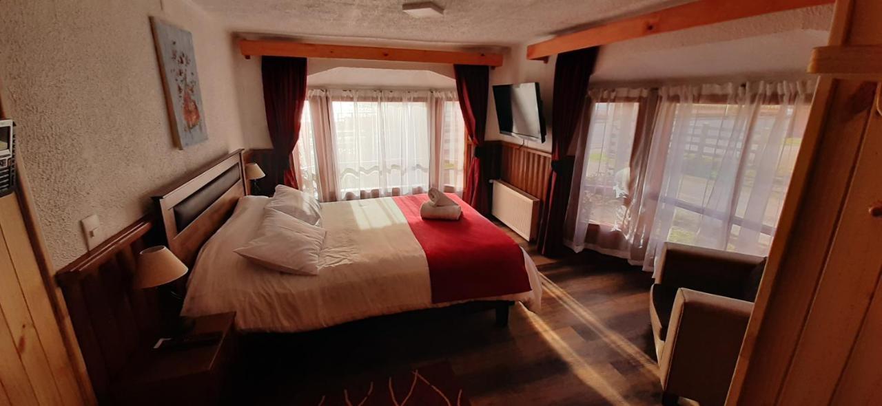 Hostal Vista Al Mar Hct Ancud Exterior photo